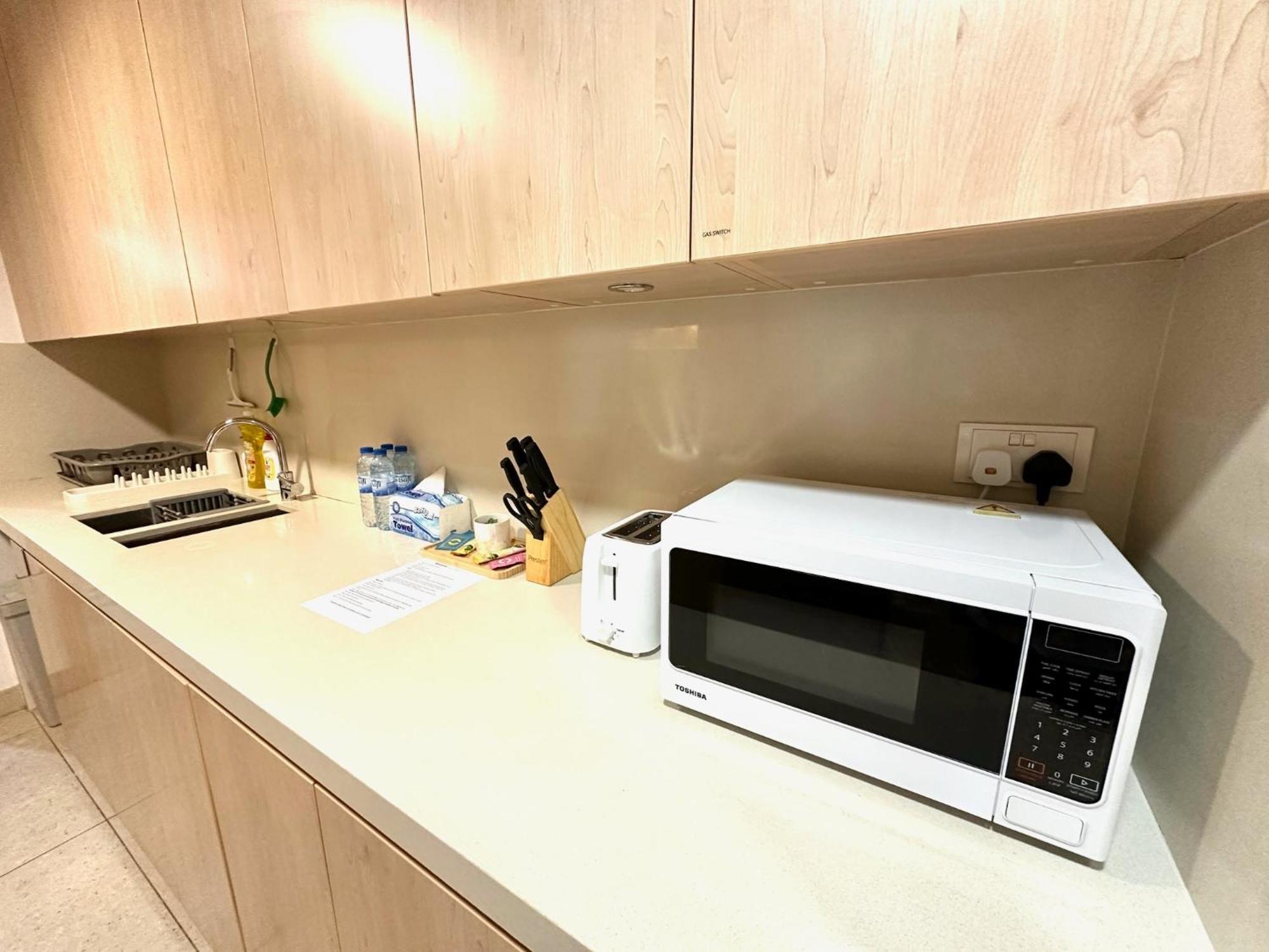 Апартаменты 2br - Al Zeina Community, Al Raha - 5 Minutes From Zayed Int'l Airport, Yas Island, Etihad Arena, Etihad Park